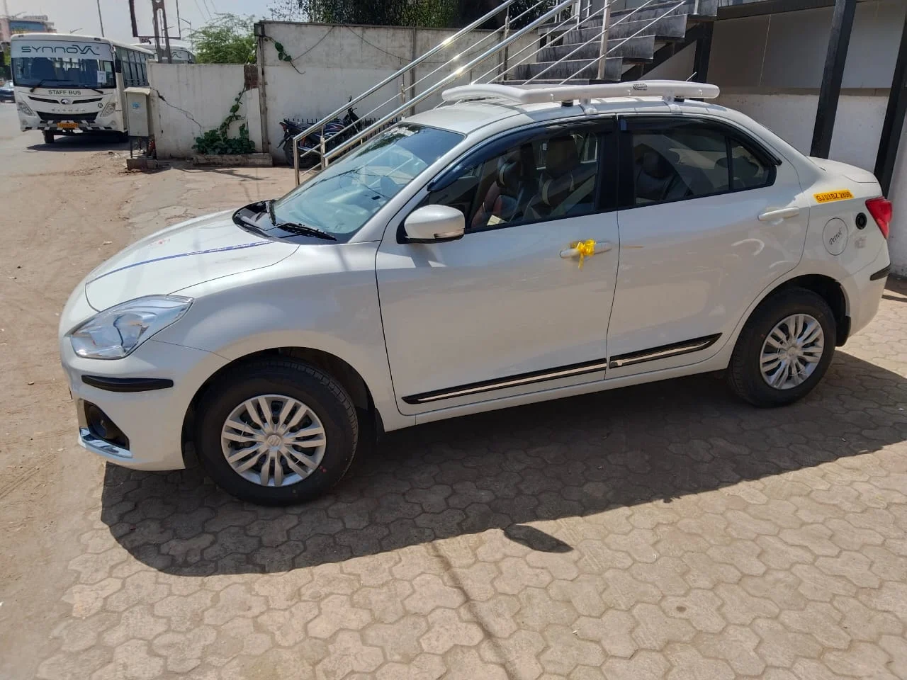 taxi service in rajkot